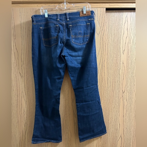 Lucky Brand Sophia boot 14x32 jeans - Picture 3 of 4